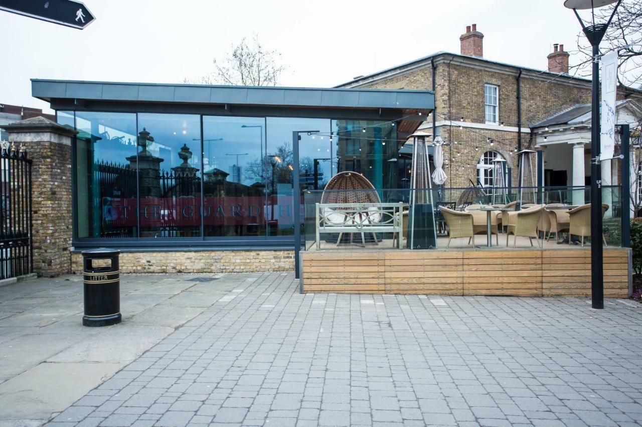 Superior 2 Bedroom Apartments Londres Exterior foto