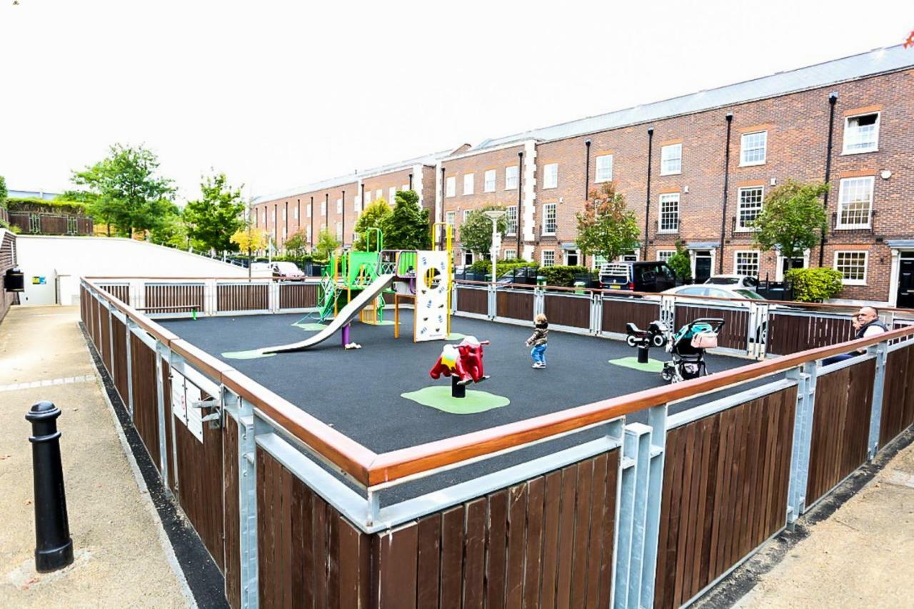 Superior 2 Bedroom Apartments Londres Exterior foto